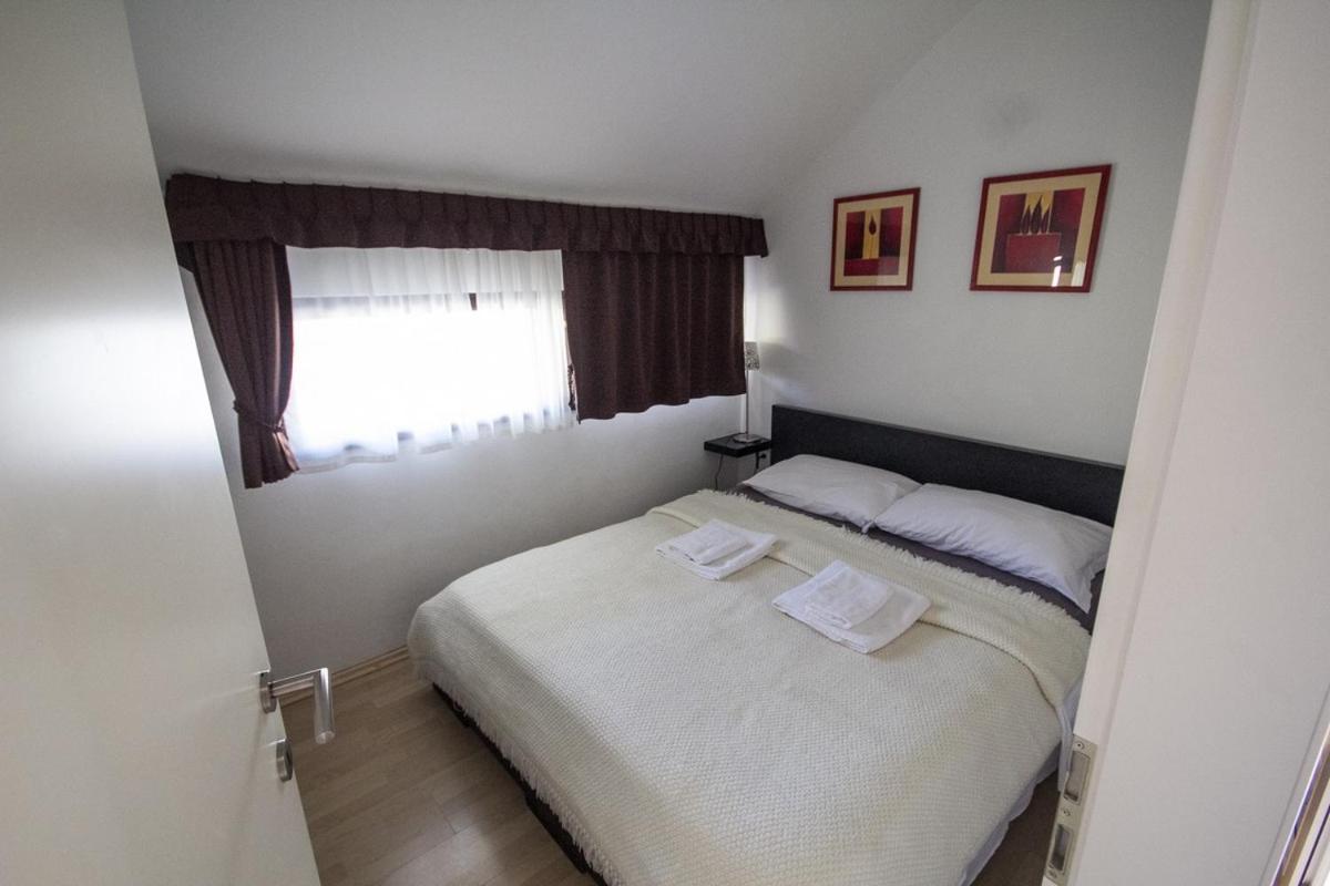 Apartment Katoro Umag Exterior photo